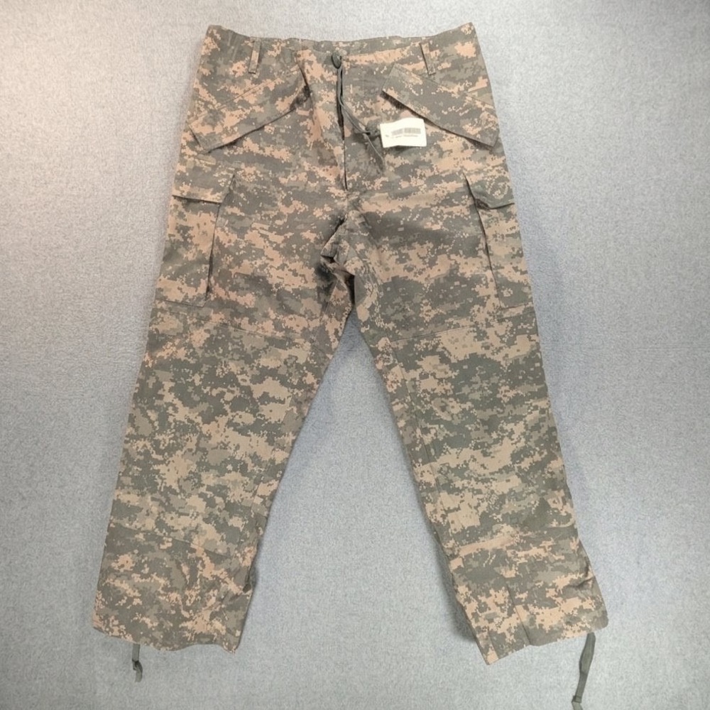 US Military ECWCS Gen III Level 6 UCP Camo Waterproof Trousers Medium Regular 36